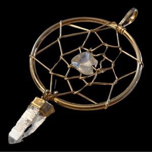Dream Catcher pendant with authentic crystals, never been worn!